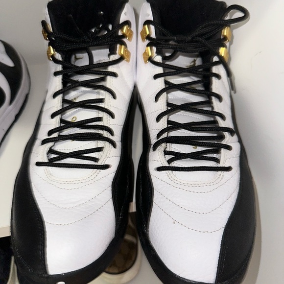 Bundle of 5 Hype Sneakers containing Nike Dunks, Jordans and Yeezy - Picture 11 of 15